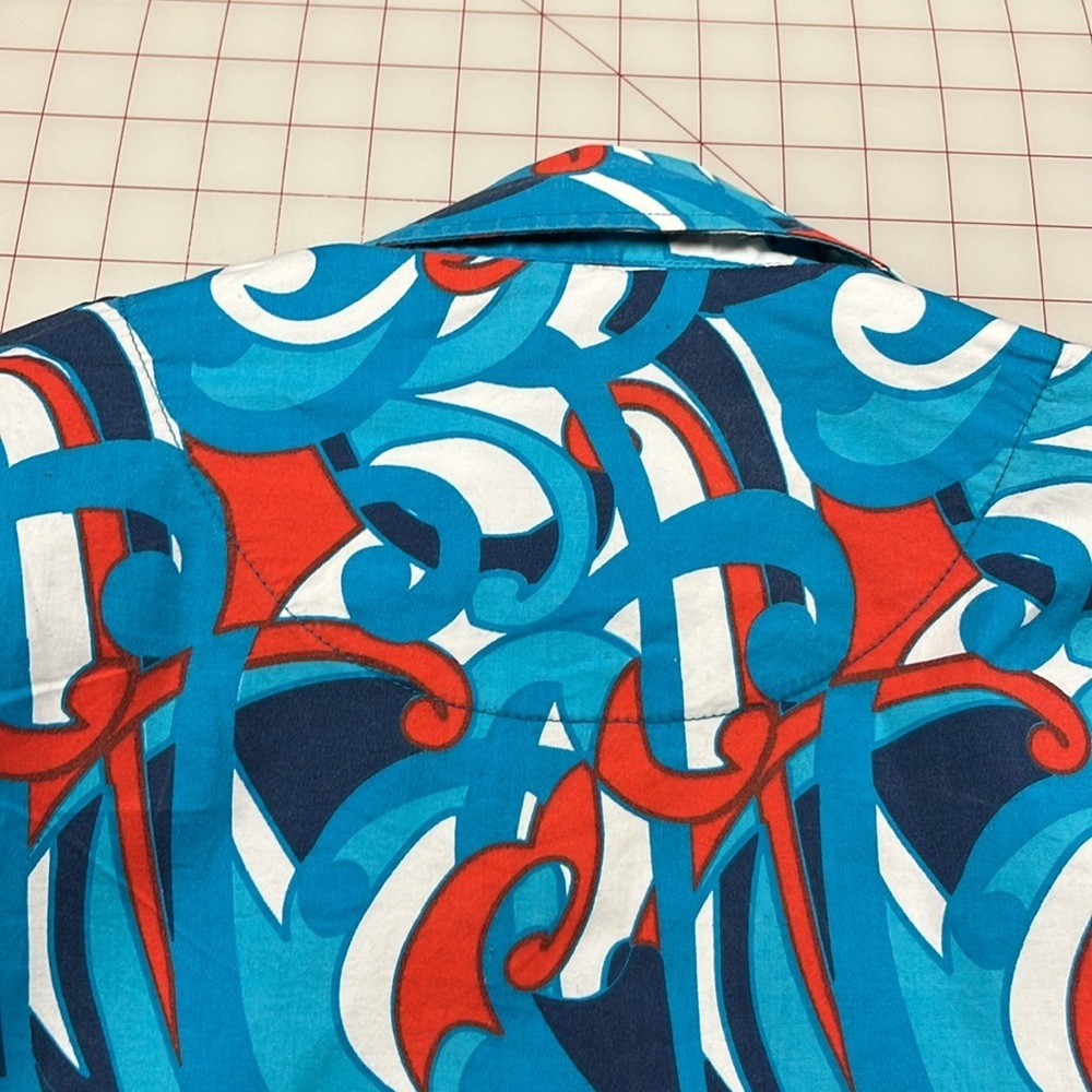 TIZZIE Artsy Mod Print Contrast French Cuff Preppy Retro Blue/Red Cotton Top S - Picture 6 of 16